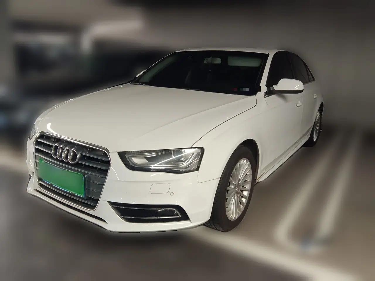 Audi A4L 2015 35 TFSI Automatic Comfort Model — миниатюра 1