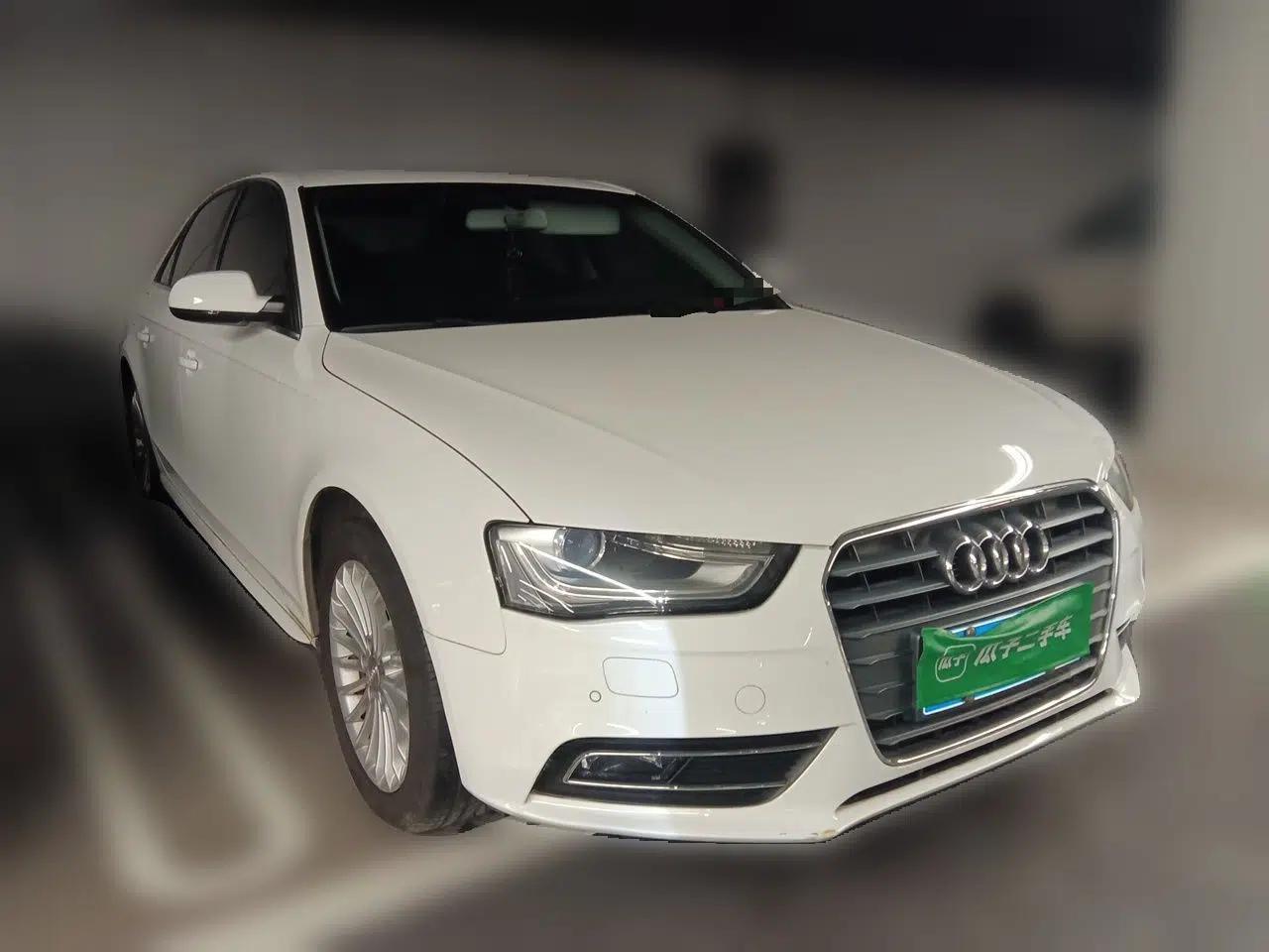 Audi A4L 2015 35 TFSI Automatic Comfort Model — миниатюра 3