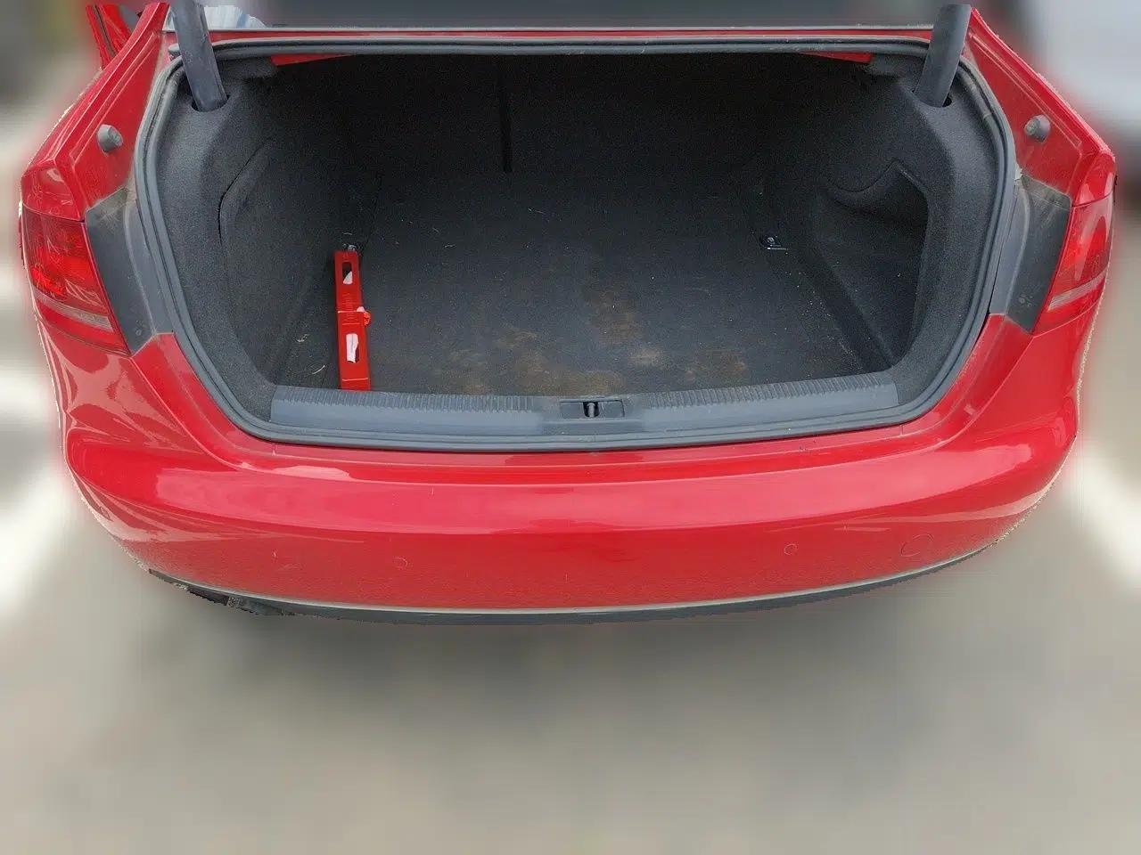 Audi A4L 2010 2.0 TFSI Comfort Edition — миниатюра 19