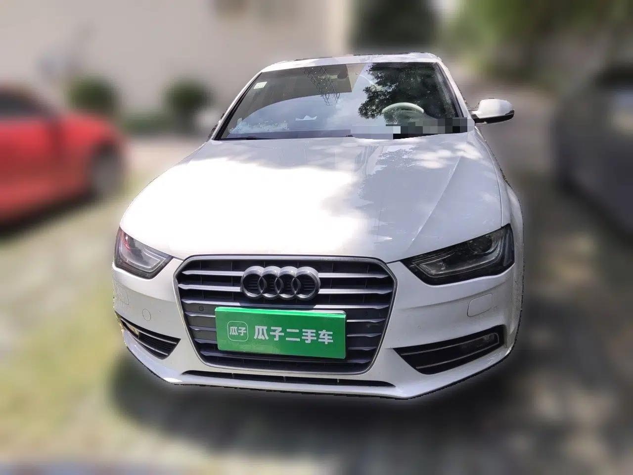 Audi A4L 2015 35 TFSI Automatic Comfort Model — миниатюра 2