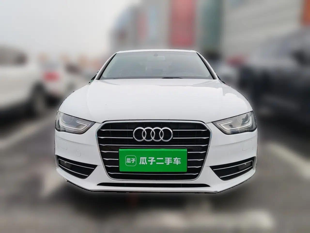 Audi A4L 2015 35 TFSI Automatic Standard Model — миниатюра 2