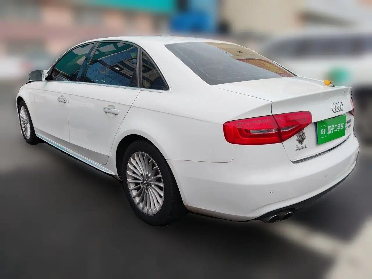 Audi A4L 2015 35 TFSI Automatic Standard Model — миниатюра 4