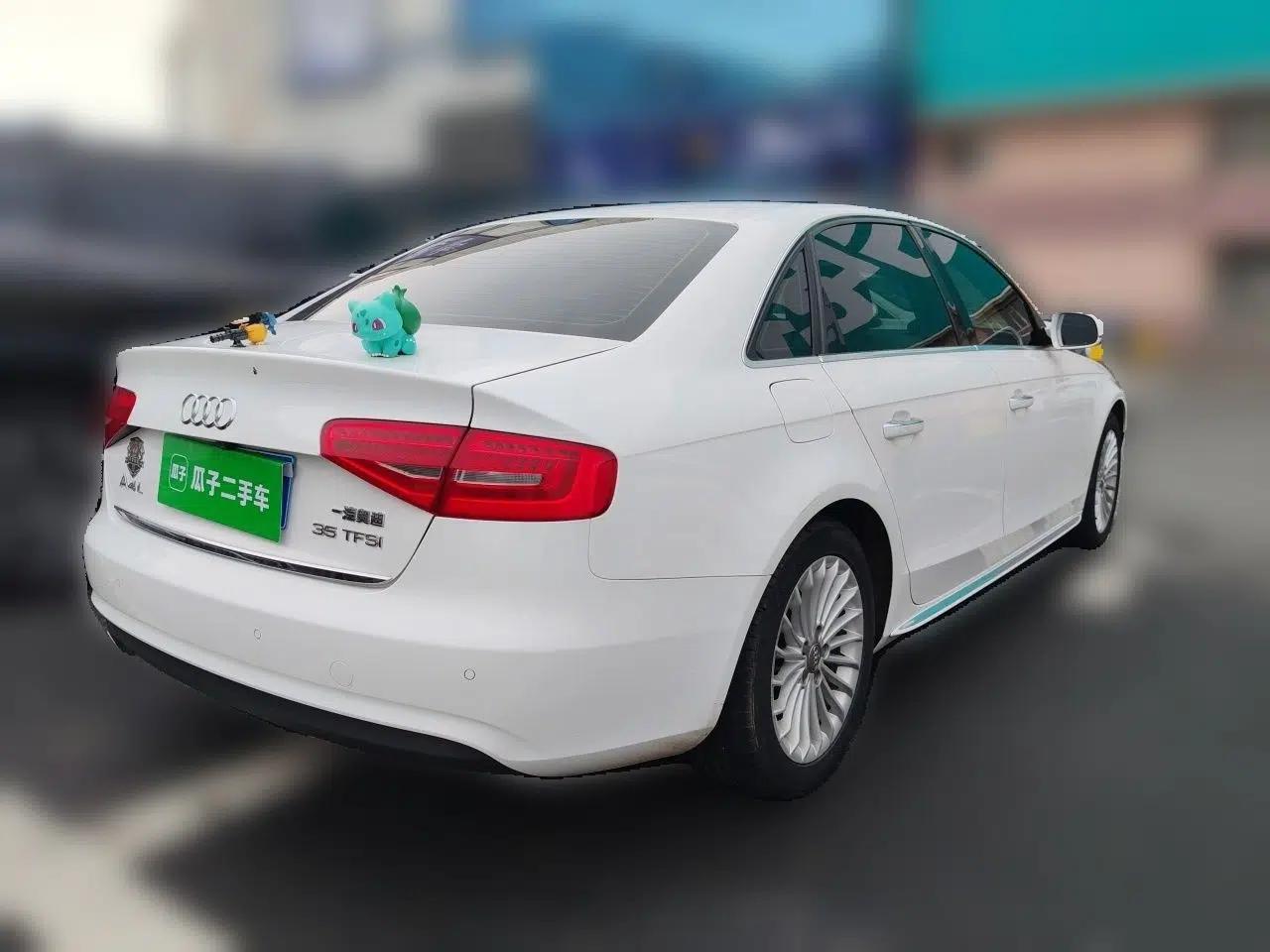 Audi A4L 2015 35 TFSI Automatic Standard Model — миниатюра 6
