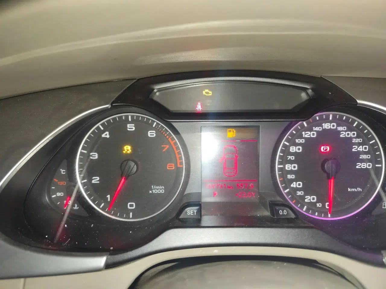 Audi A4L 2012 2.0 TFSI automatic standard version — миниатюра 11