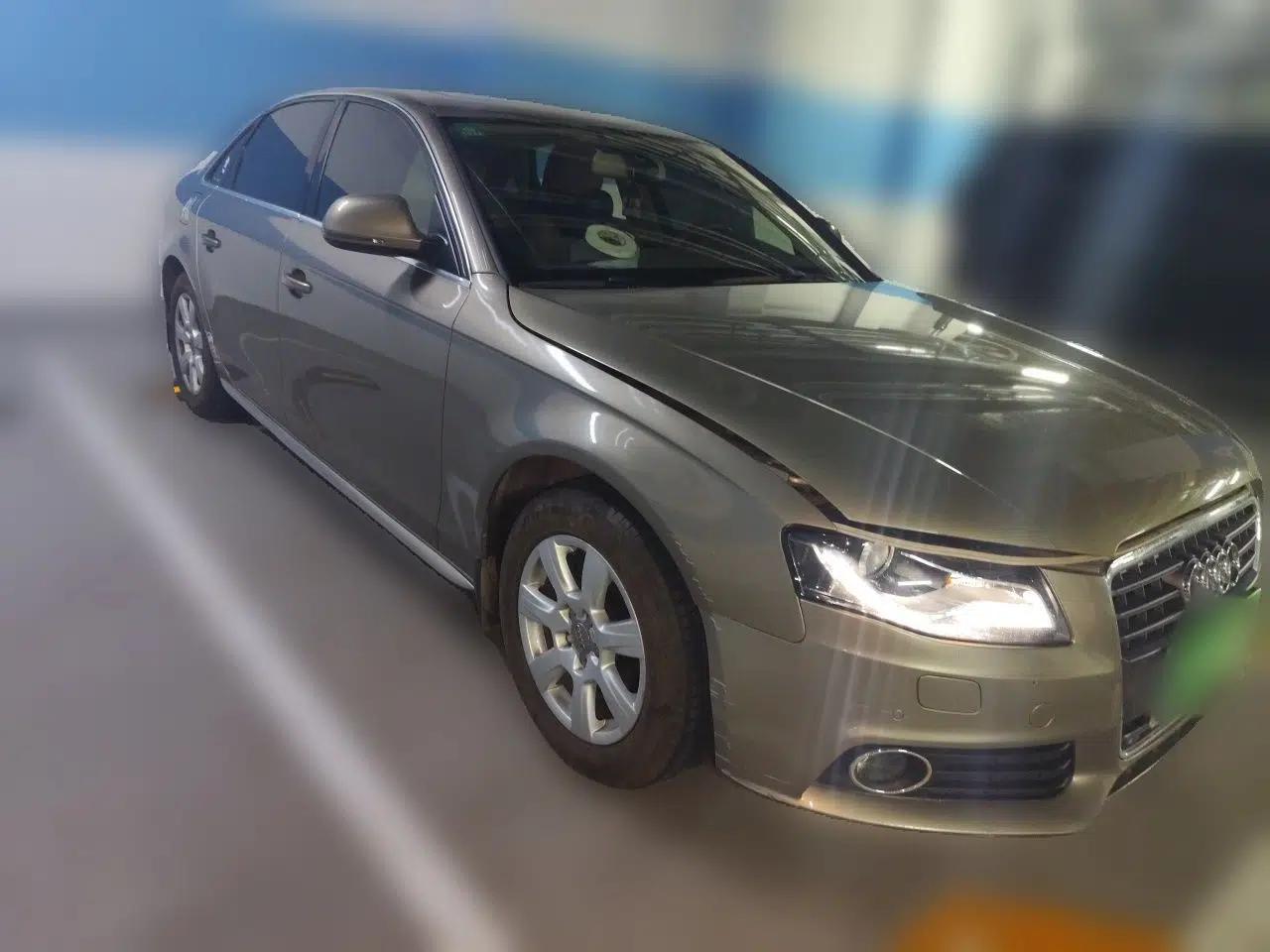 Audi A4L 2012 2.0 TFSI automatic standard version — миниатюра 3