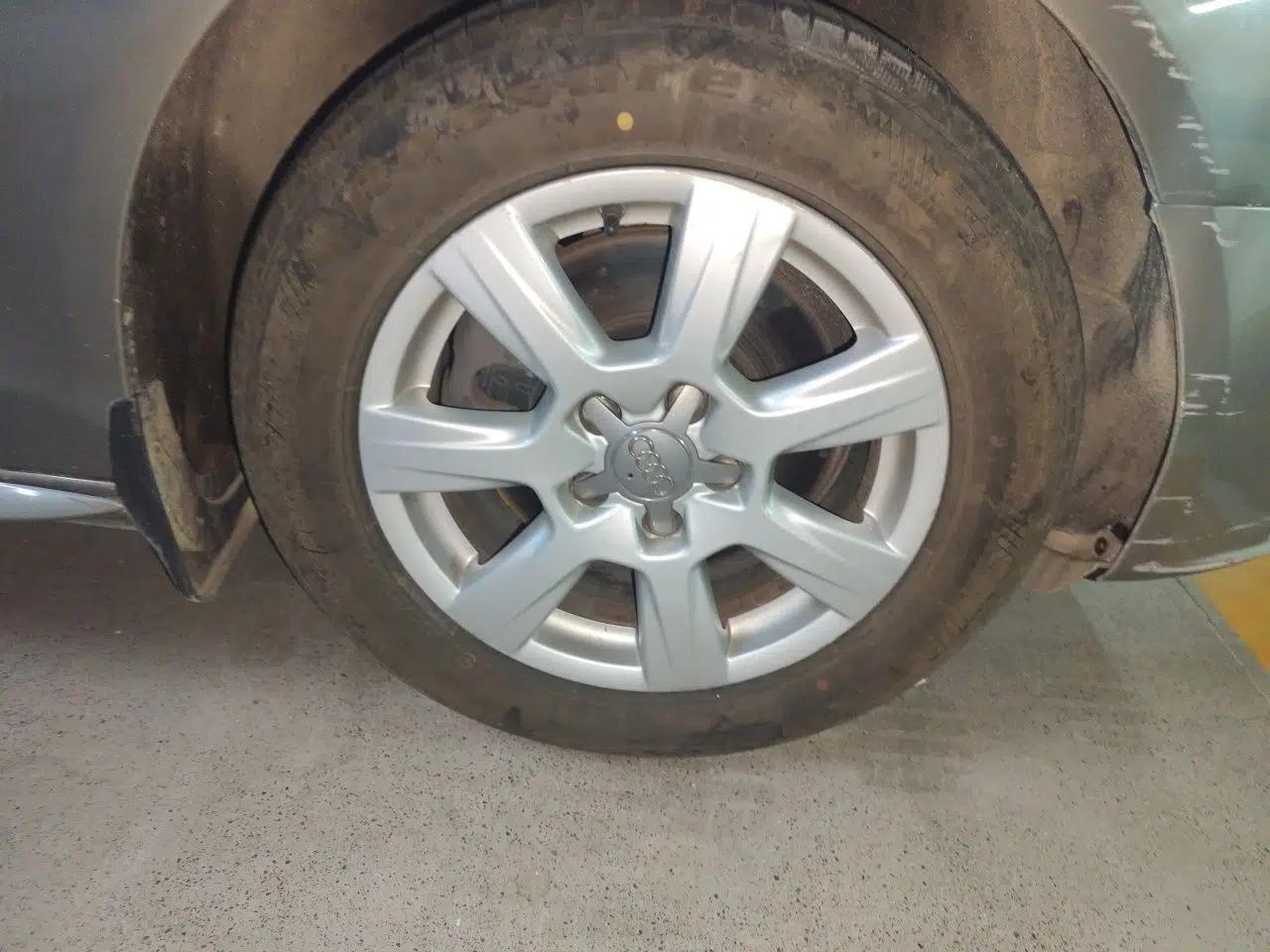 Audi A4L 2012 2.0 TFSI automatic standard version — миниатюра 8
