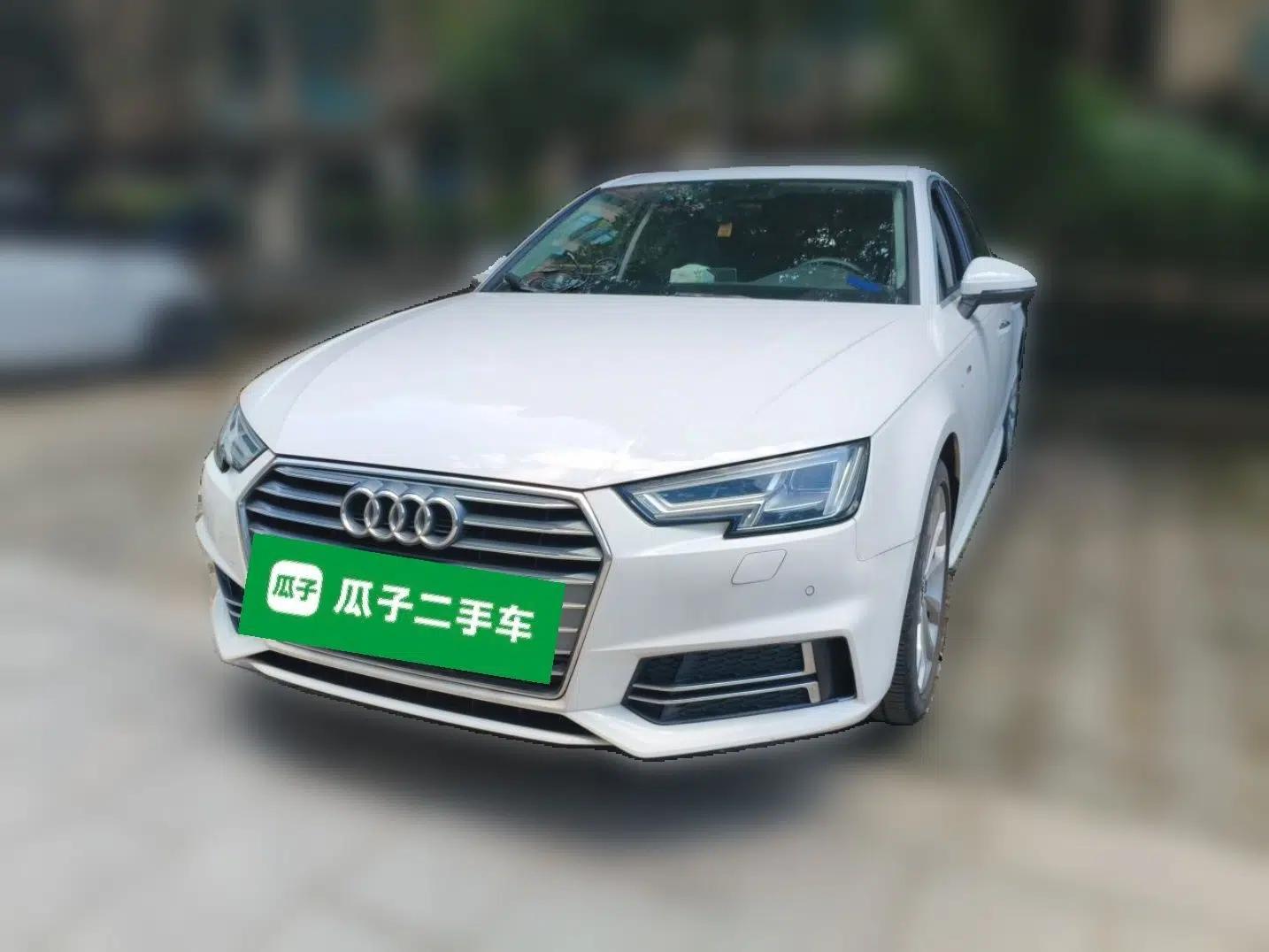 Audi A4L 2018 30th Anniversary Edition 40 TFSI Fashion Model — миниатюра 1