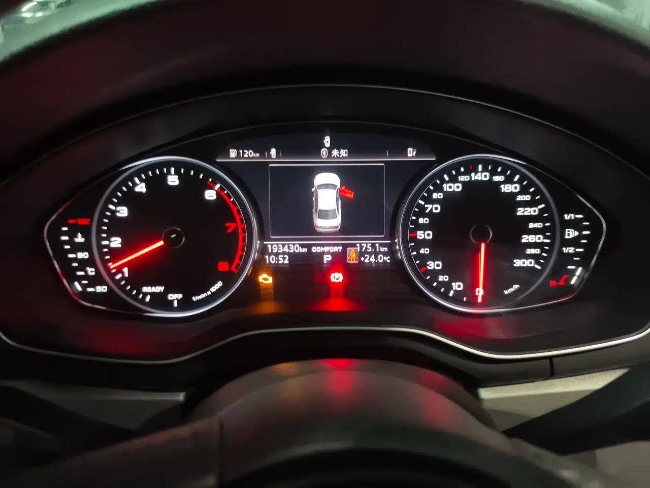 Audi A4L 2019 40 TFSI Ambition Version China V — миниатюра 11