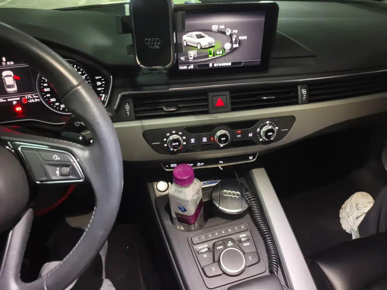 Audi A4L 2019 40 TFSI Ambition Version China V — миниатюра 13
