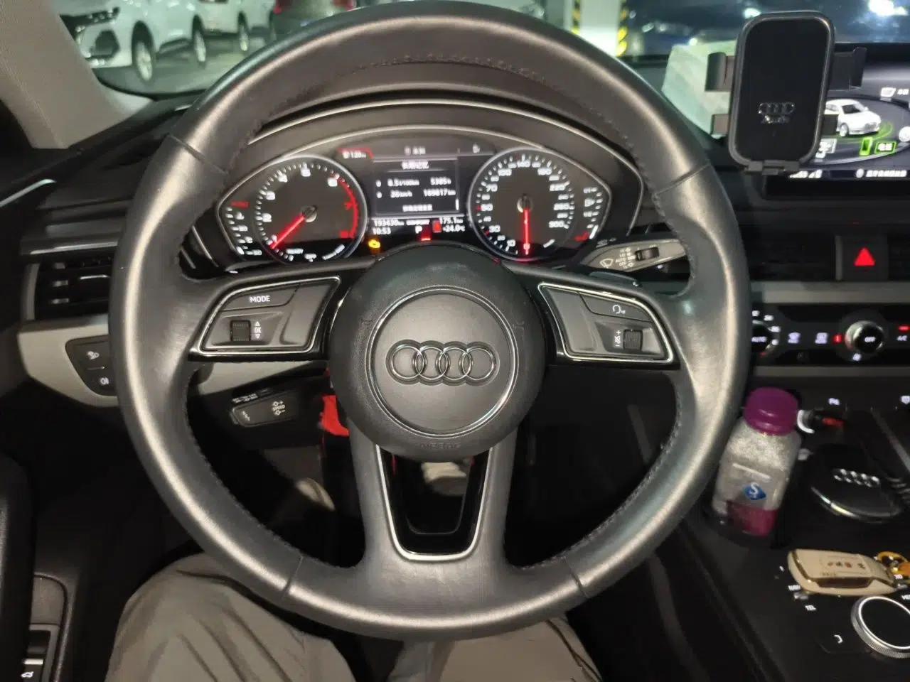 Audi A4L 2019 40 TFSI Ambition Version China V — миниатюра 10