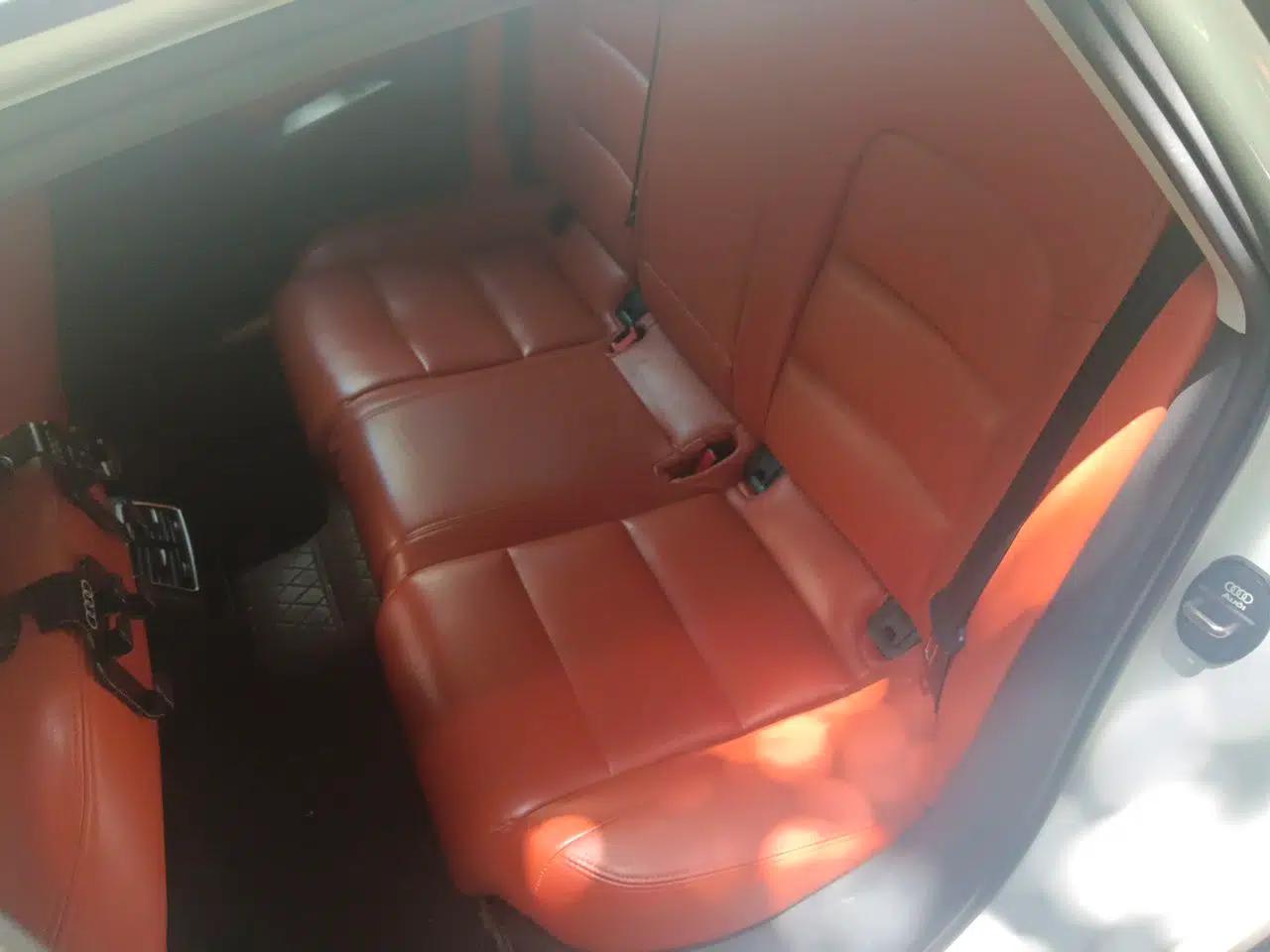 Audi A4L 2016 30 TFSI Collector's Edition Automatic Comfort Model — миниатюра 18