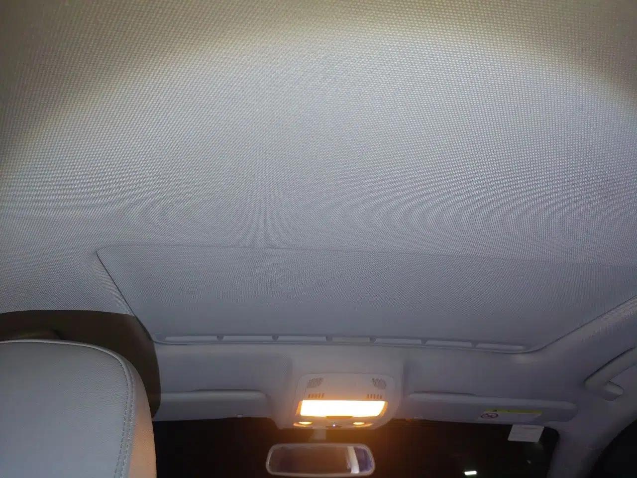Audi A4L 2015 35 TFSI Automatic Standard Model — миниатюра 18