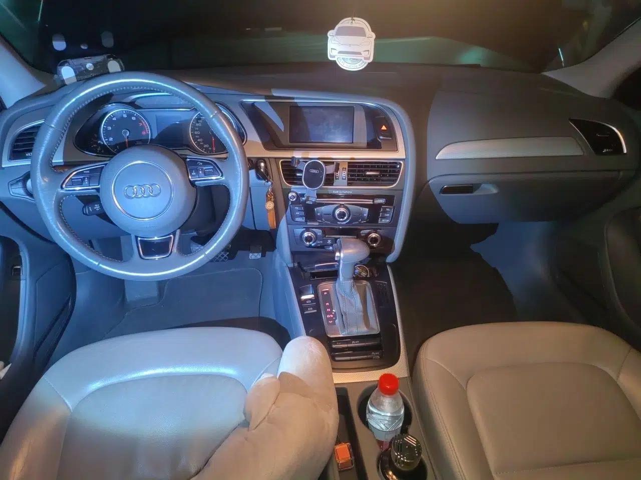 Audi A4L 2015 35 TFSI Automatic Standard Model — миниатюра 9