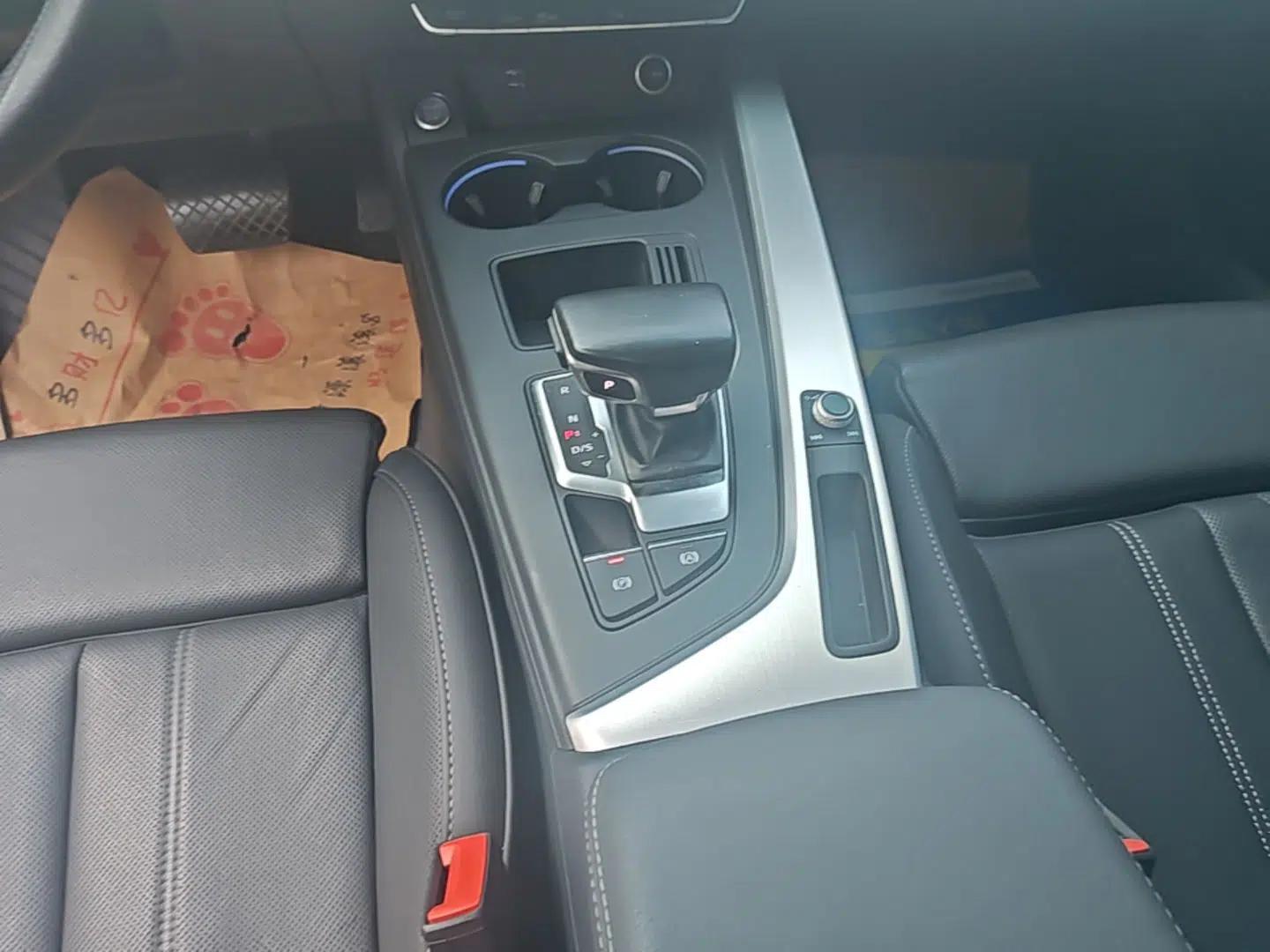 Audi A4L 2020 40 TFSI Fashion Dynamic Model — миниатюра 16