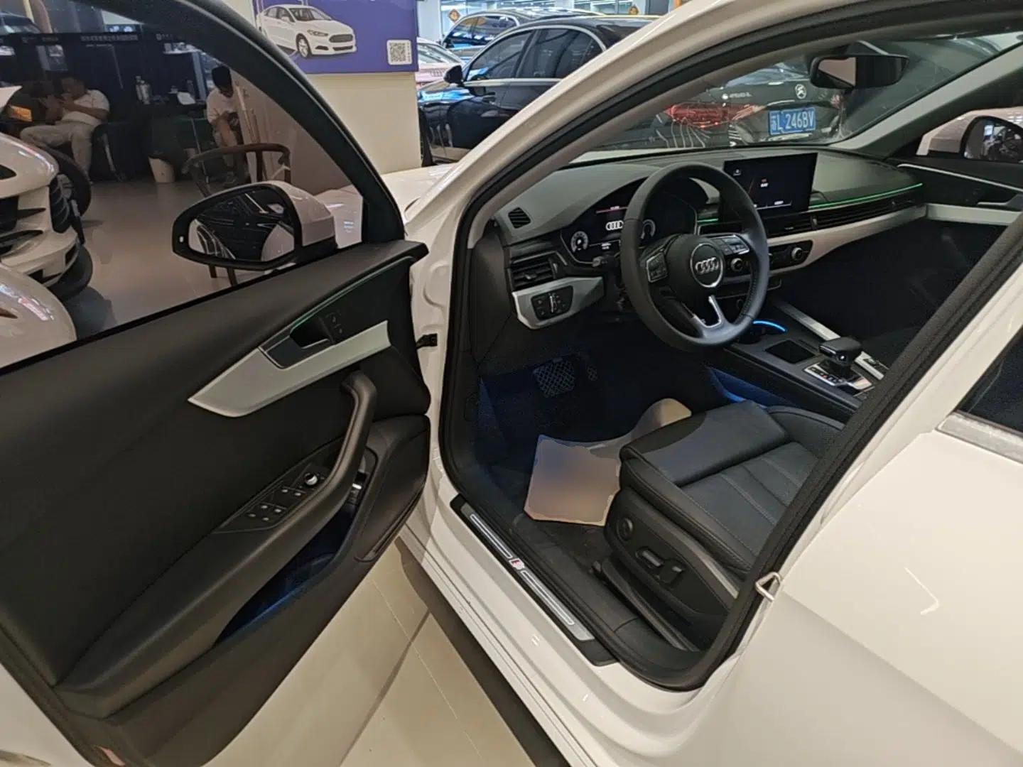 Audi A4L 2020 40 TFSI Fashion Dynamic Model — миниатюра 18