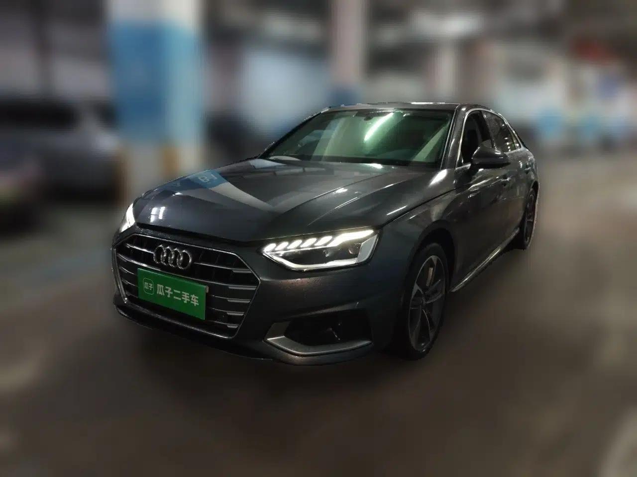 Audi A4L 2020 40 TFSI Fashionable and Elegant Model — миниатюра 1