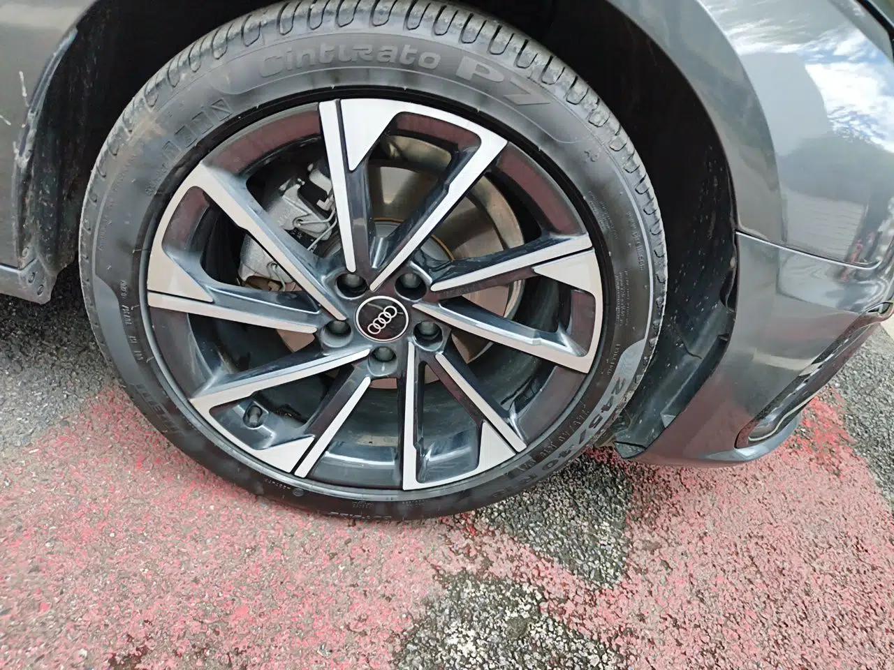 Audi A4L 2023 40 TFSI Luxury Dynamic Model — миниатюра 8