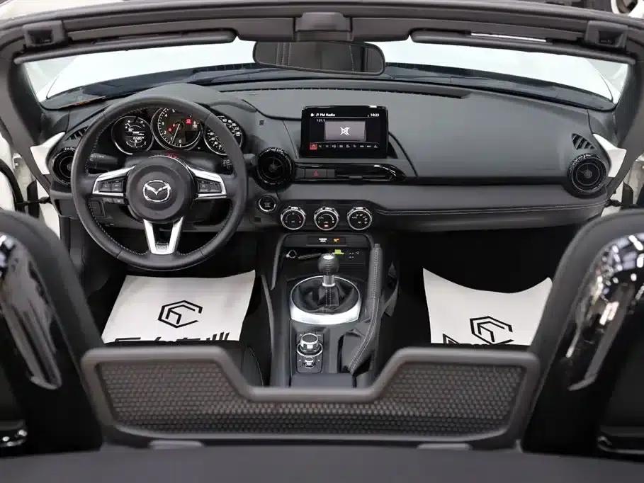 Mazda MX-5 2023 2.0L Soft-Top Convertible (Mexican Spec) — миниатюра 11