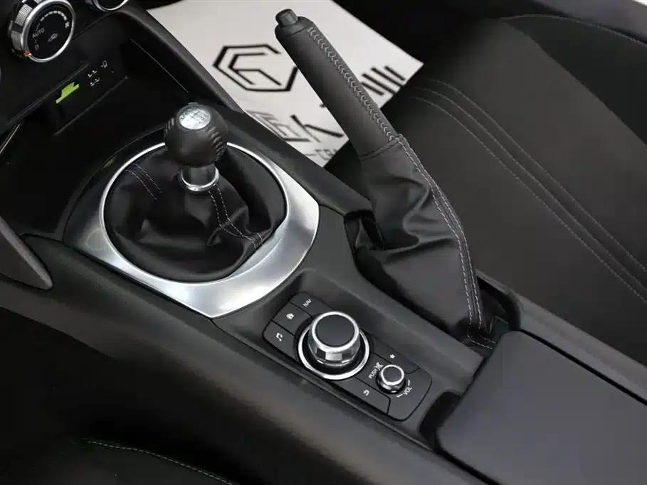 Mazda MX-5 2023 2.0L Soft-Top Convertible (Mexican Spec) — миниатюра 13