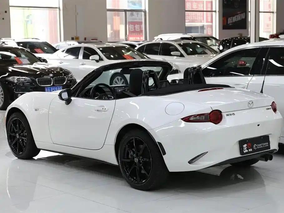 Mazda MX-5 2023 2.0L Soft-Top Convertible (Mexican Spec) — миниатюра 22