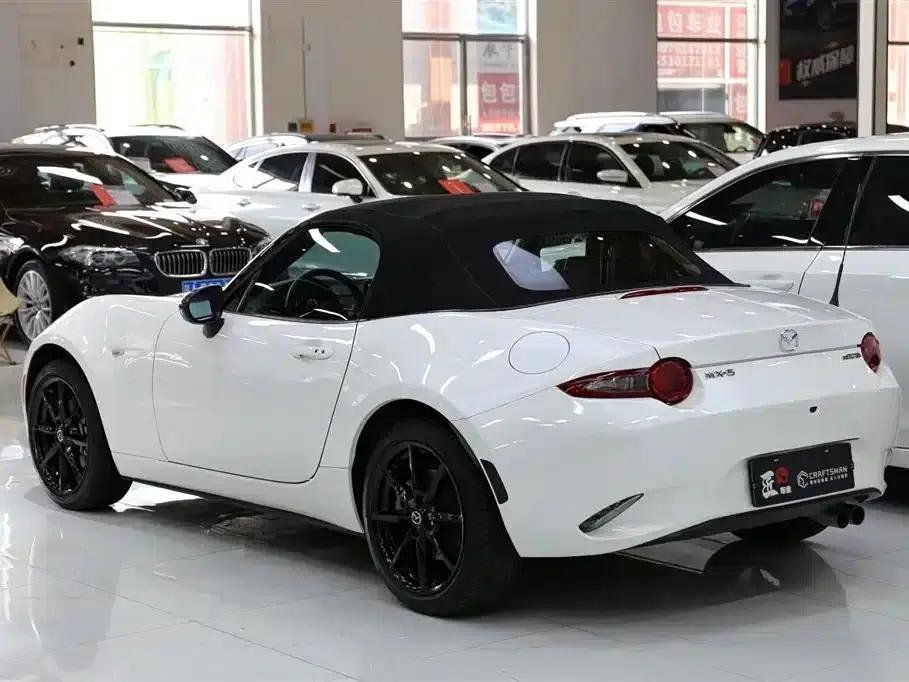 Mazda MX-5 2023 2.0L Soft-Top Convertible (Mexican Spec) — миниатюра 23