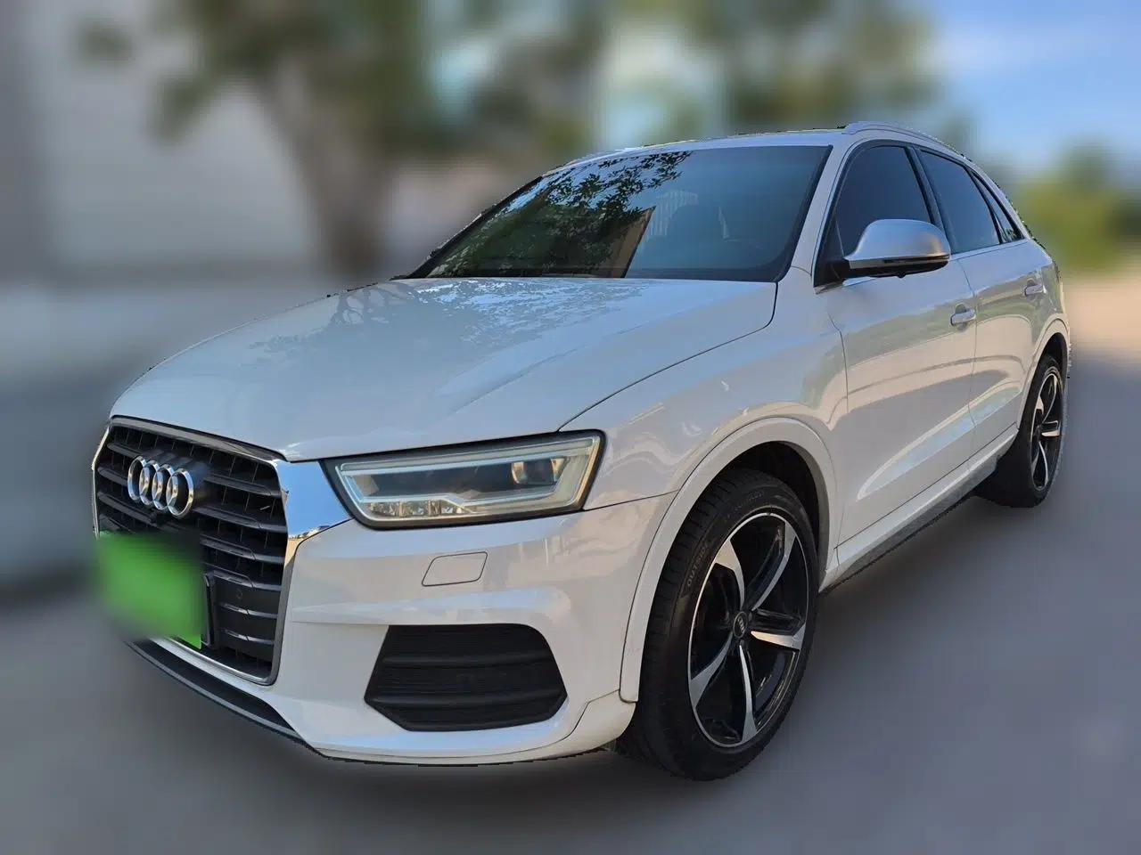 Audi Q3 2018 30th Anniversary Edition 30 TFSI Fashion Model — миниатюра 1