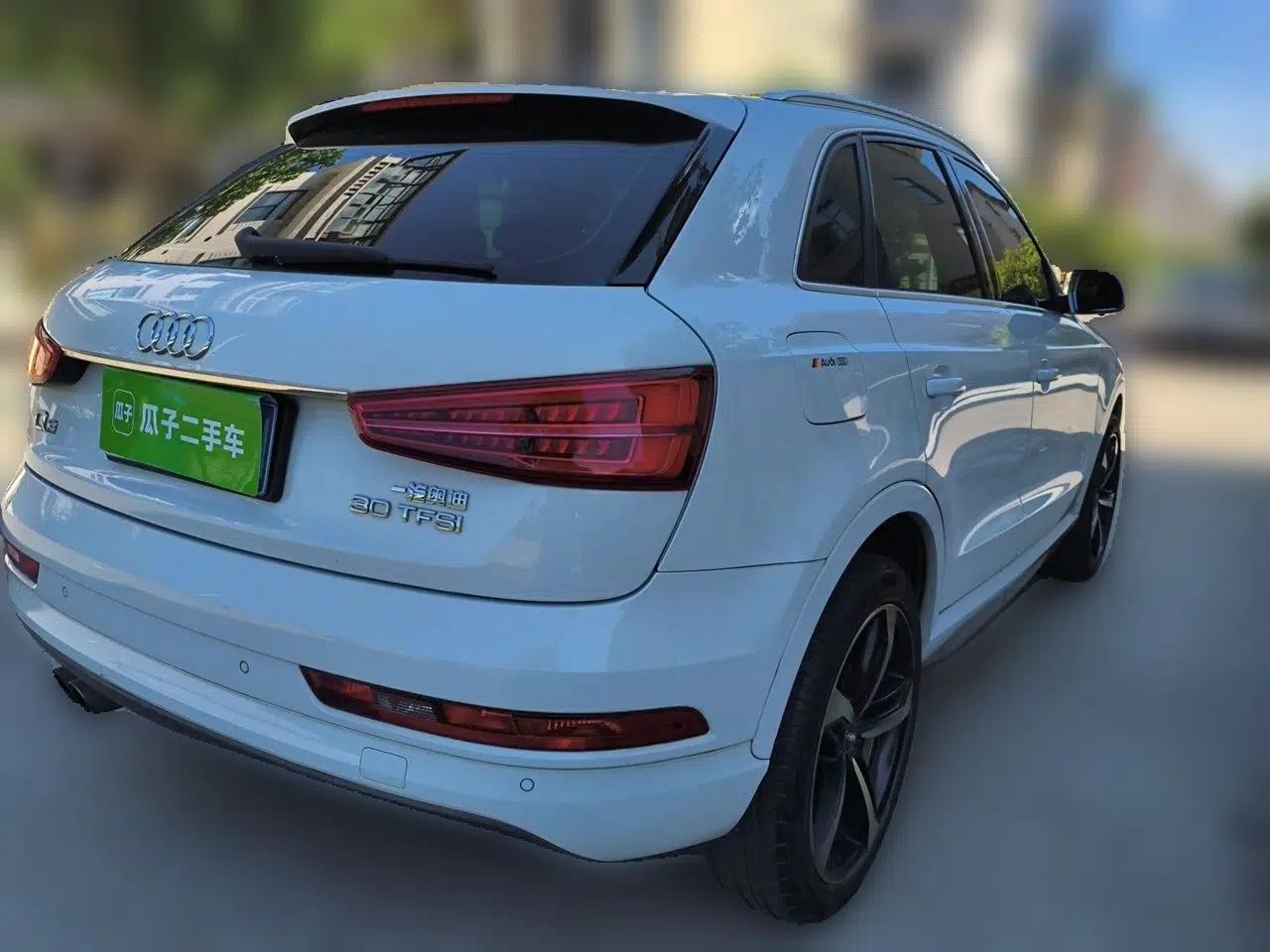 Audi Q3 2018 30th Anniversary Edition 30 TFSI Fashion Model — миниатюра 6