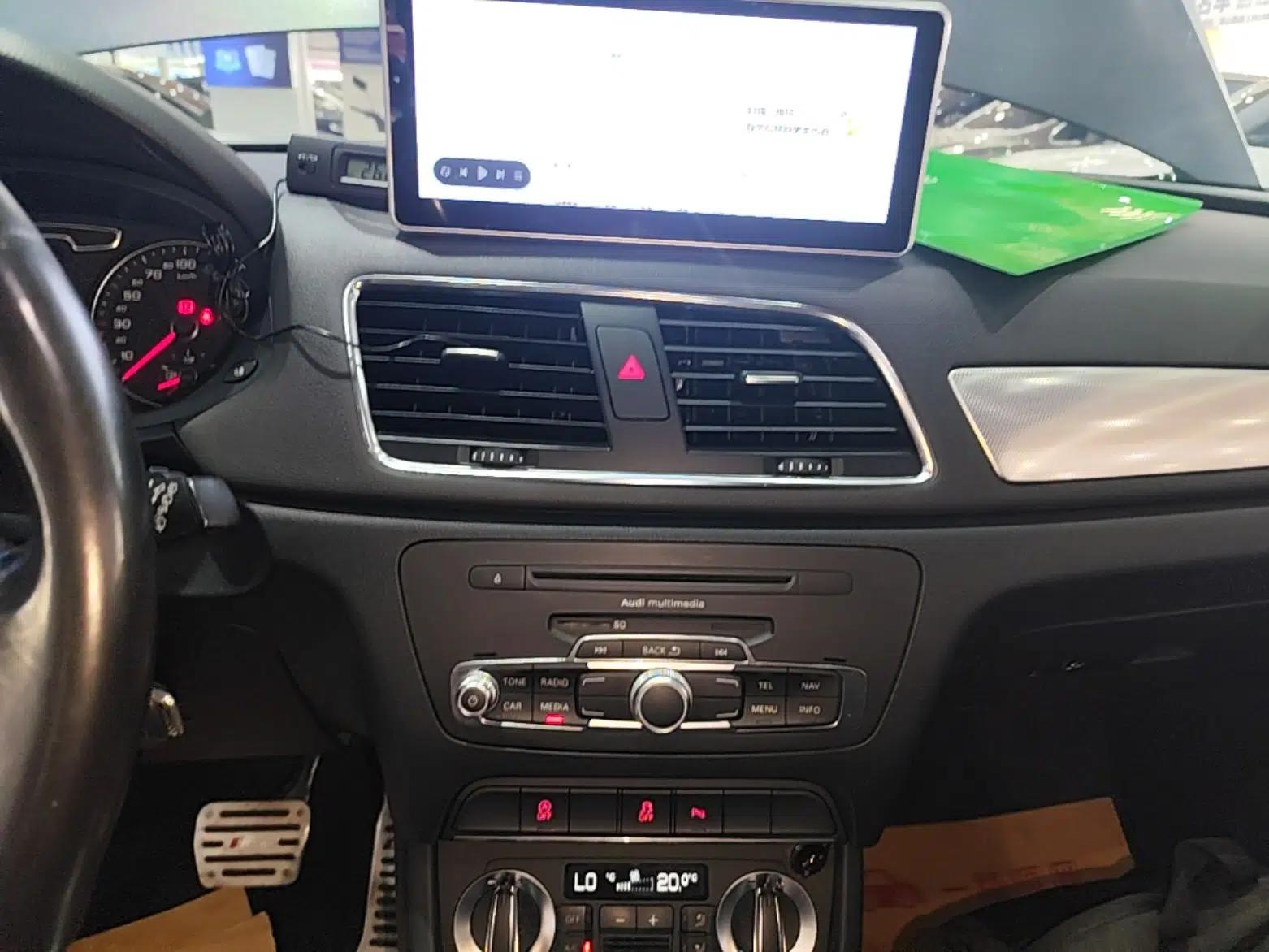 Audi Q3 2015 35 TFSI Comfort Model — миниатюра 15
