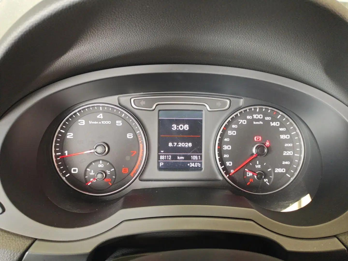 Audi Q3 2015 35 TFSI quattro Technology Edition — миниатюра 14