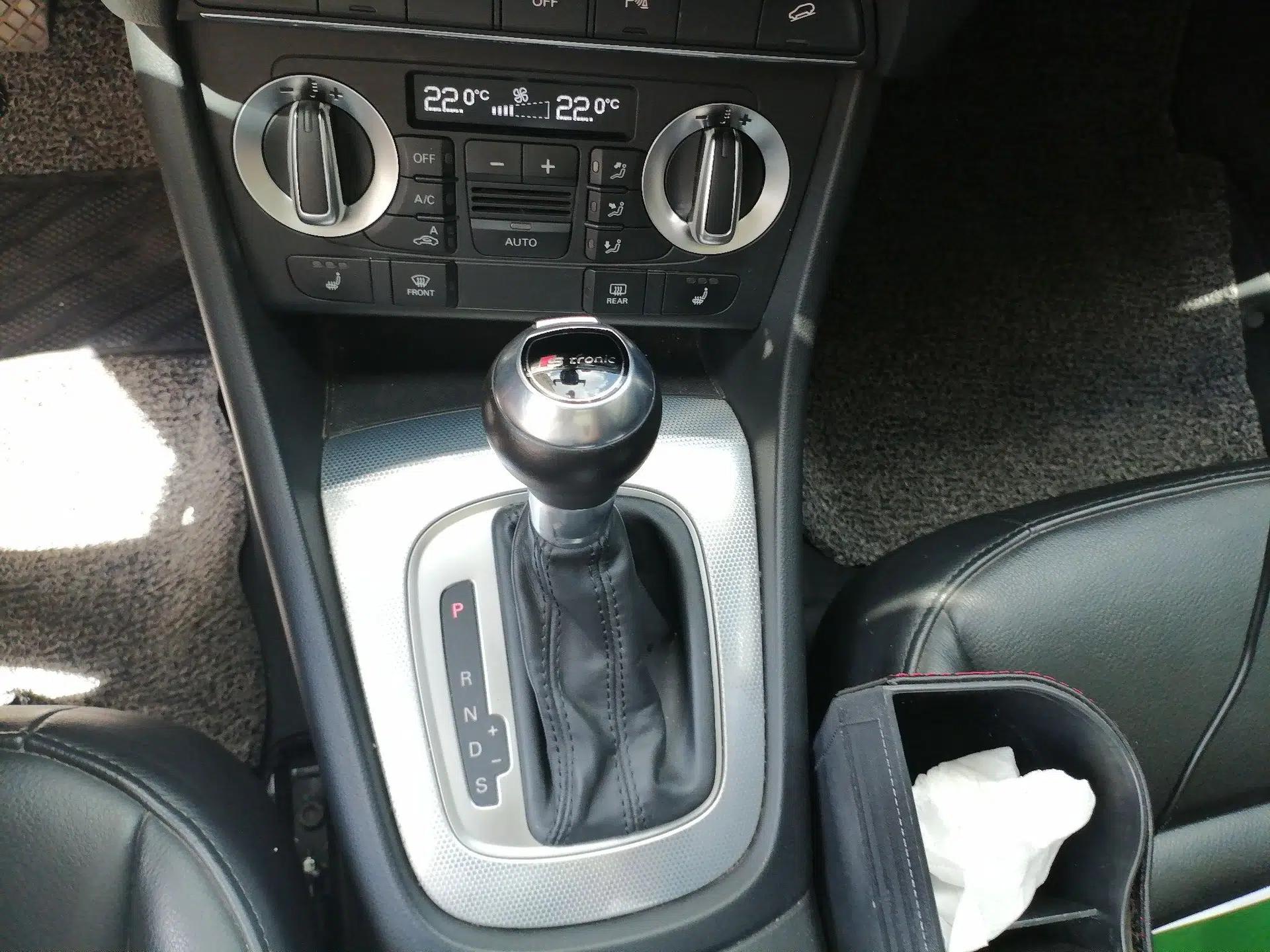 Audi Q3 2015 35 TFSI quattro Luxury Edition — миниатюра 14