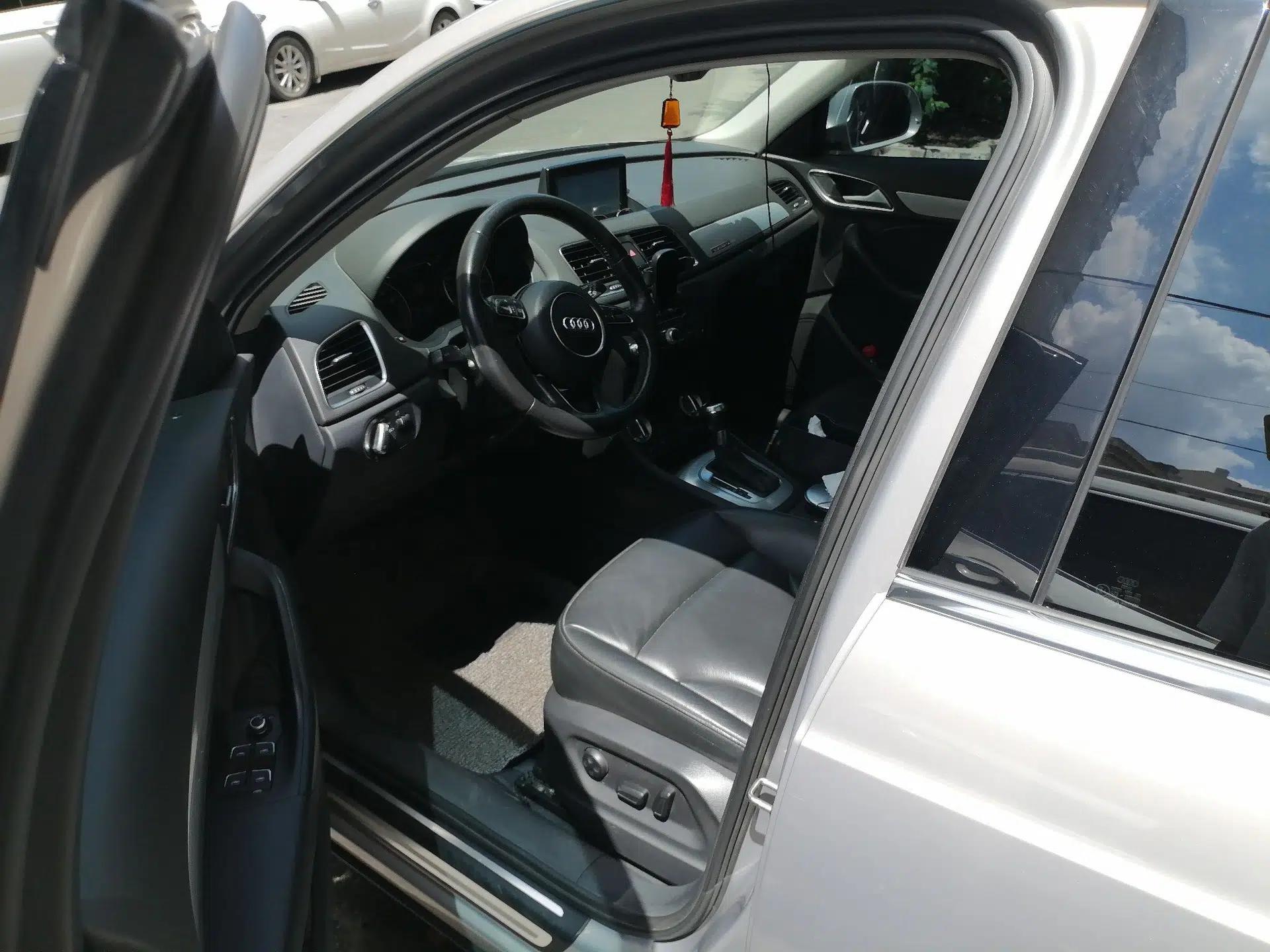Audi Q3 2015 35 TFSI quattro Luxury Edition — миниатюра 15