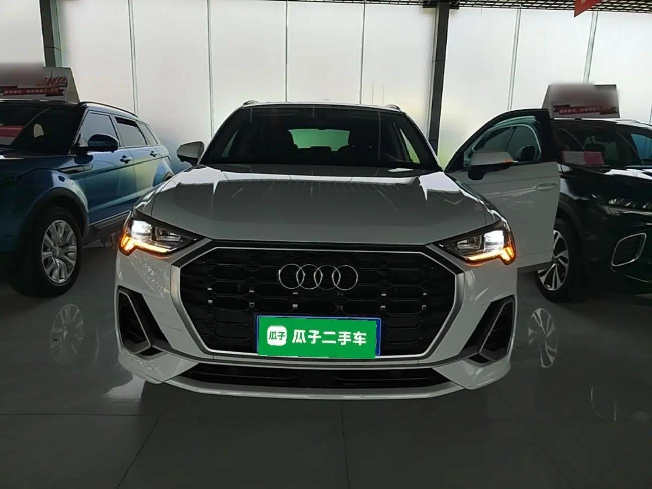 Audi Q3 2021 35 TFSI Fashion Dynamic Model — миниатюра 2