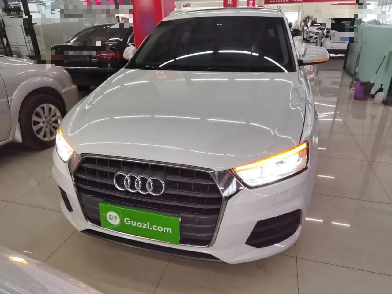 Audi Q3 2018 30th Anniversary Edition 35 TFSI Fashion Model — миниатюра 2