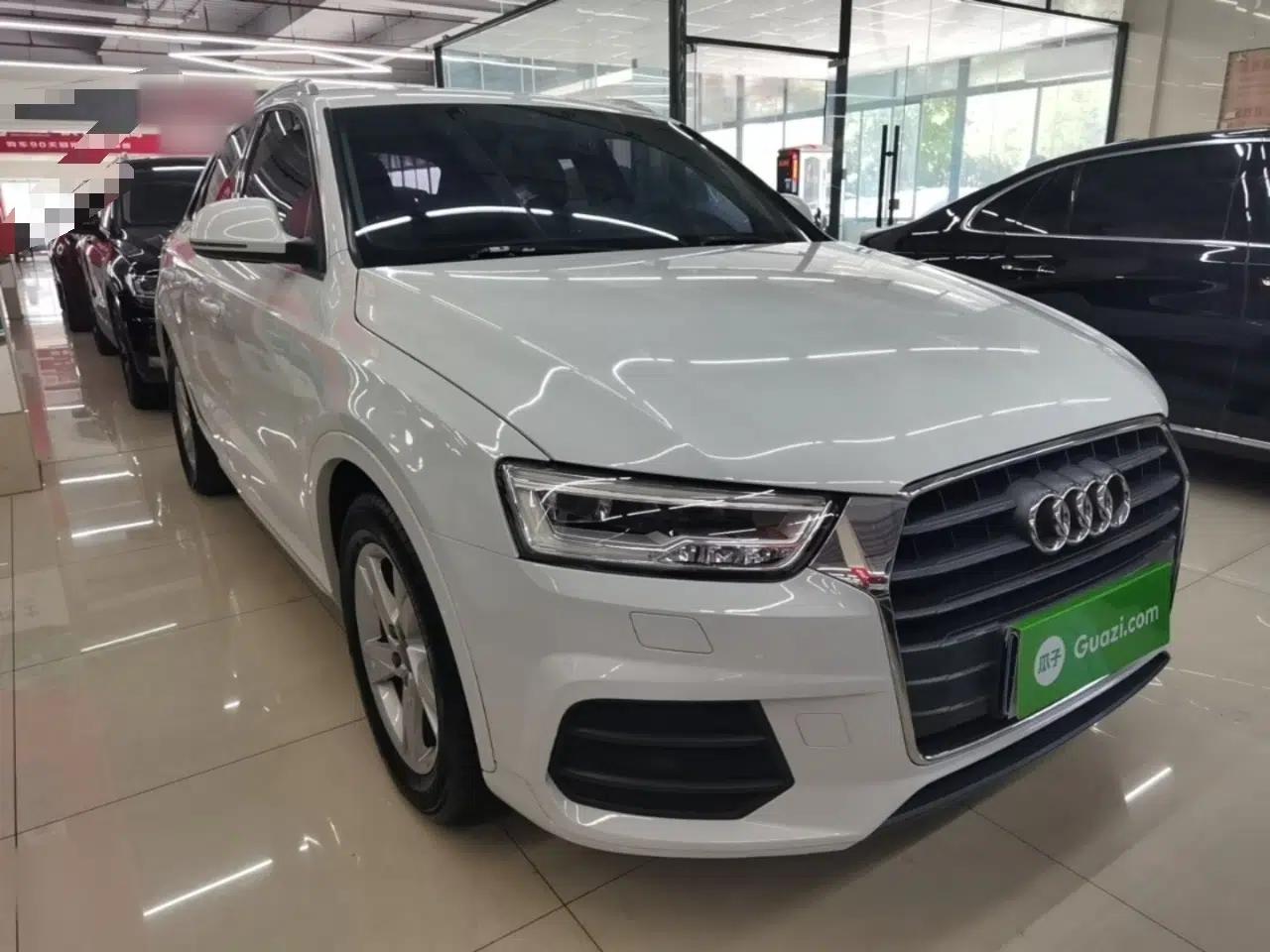 Audi Q3 2018 30th Anniversary Edition 35 TFSI Fashion Model — миниатюра 12
