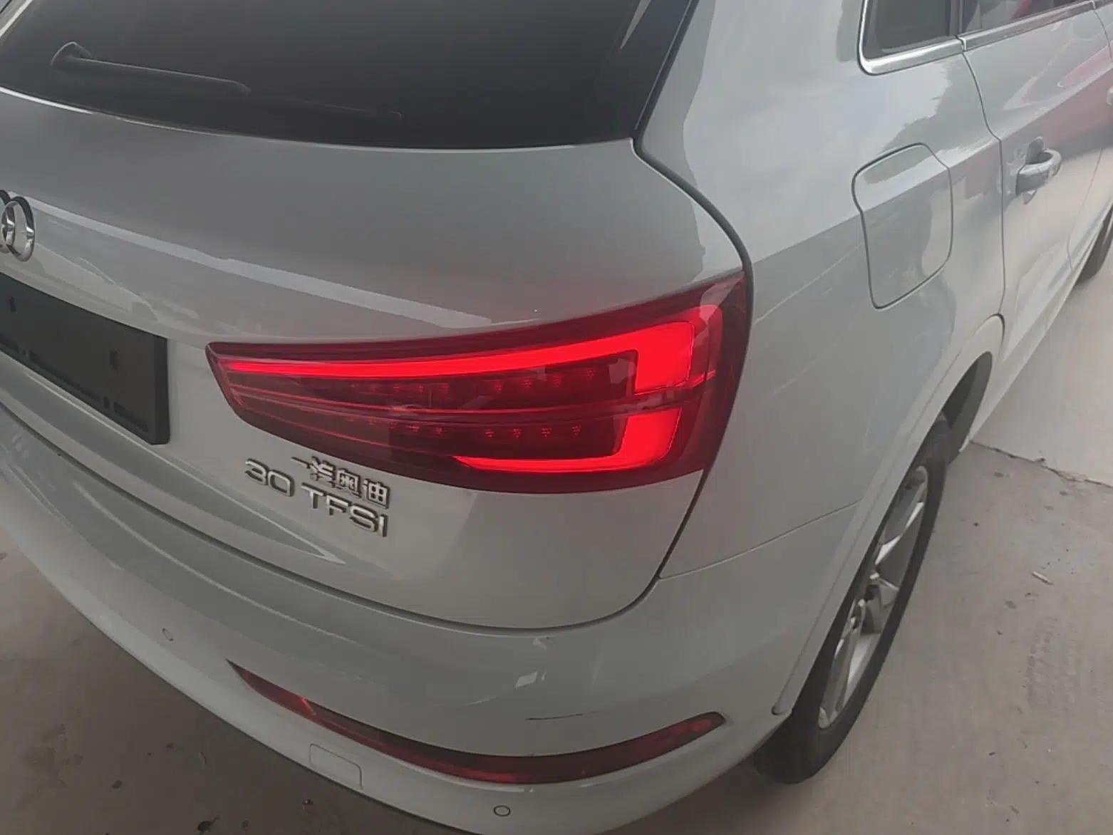 Audi Q3 2018 30th Anniversary Edition 30 TFSI Fashion Model — миниатюра 9