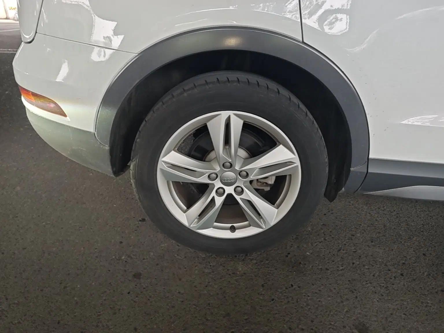 Audi Q3 2018 30th Anniversary Edition 30 TFSI Style Model — миниатюра 11