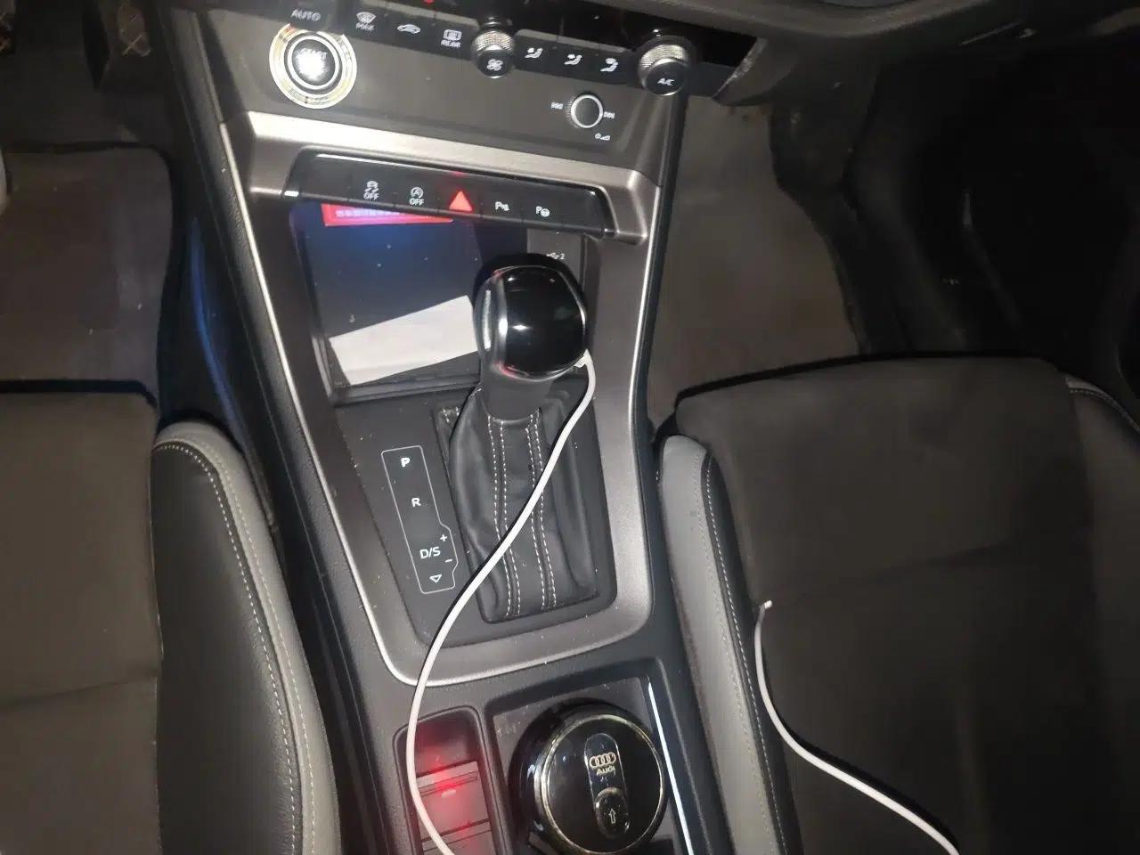 Audi Q3 2022 35 TFSI Fashion Dynamic Model — миниатюра 13