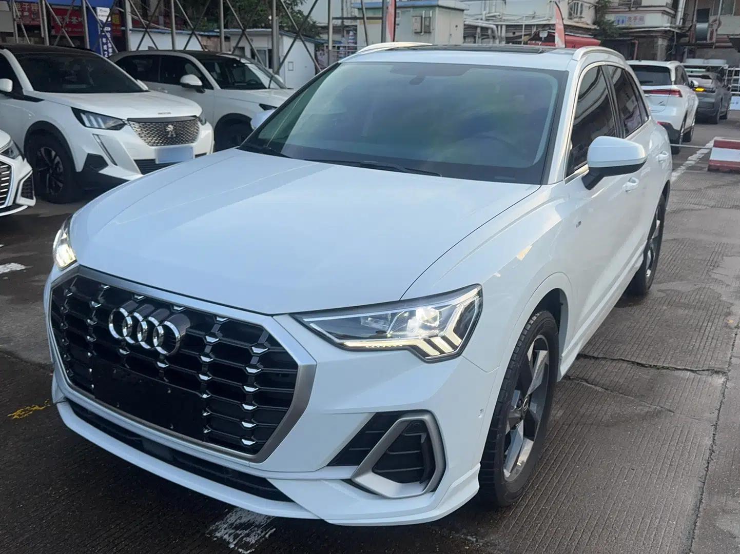 Audi Q3 2023 35 TFSI Fashion Dynamic Model (1.4T) — миниатюра 1