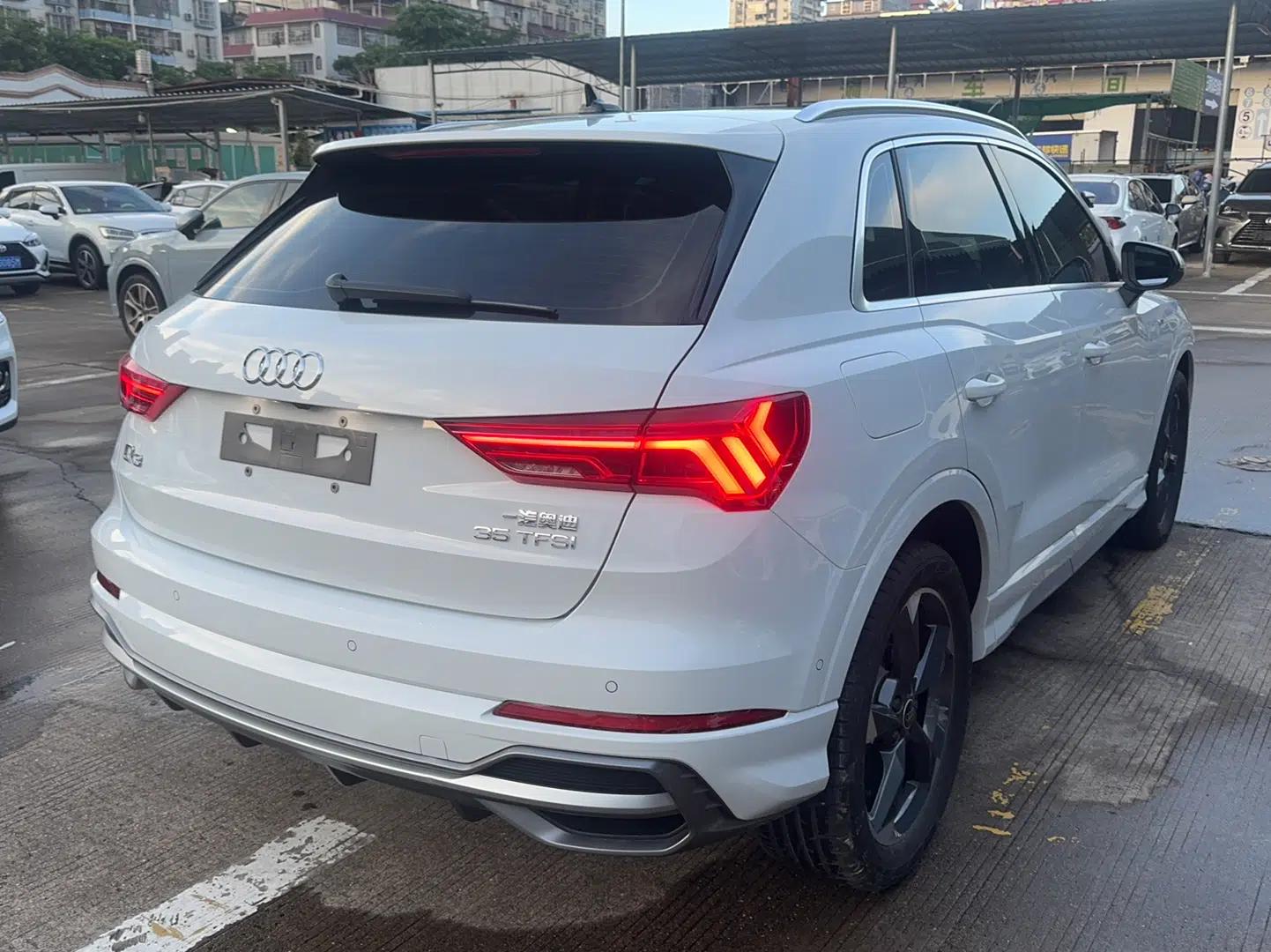 Audi Q3 2023 35 TFSI Fashion Dynamic Model (1.4T) — миниатюра 4