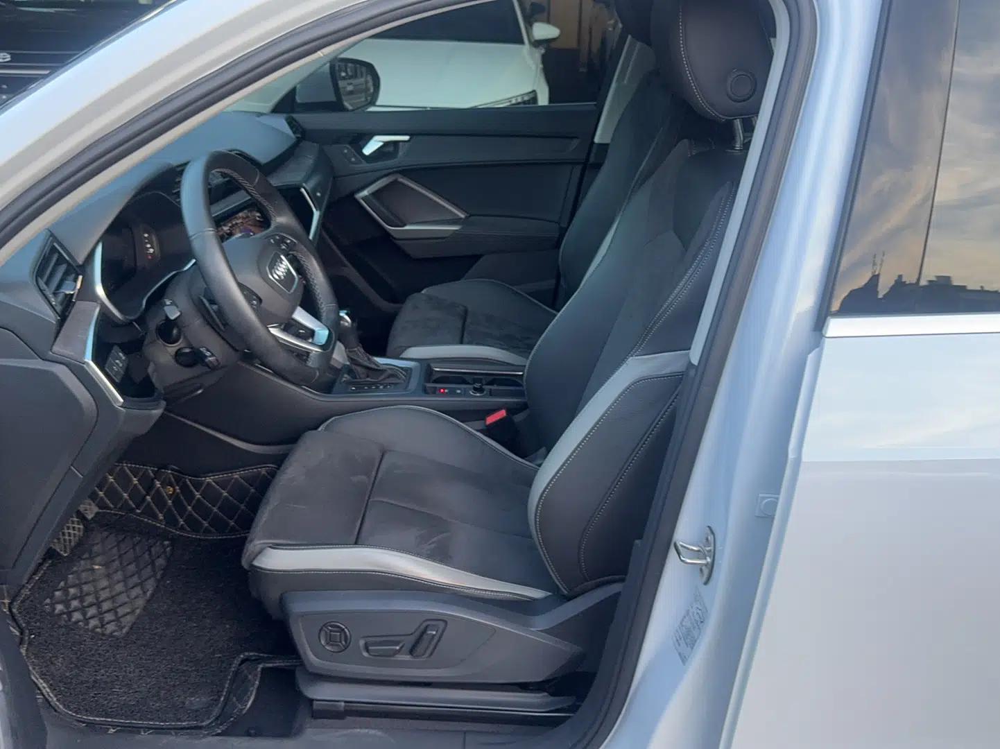 Audi Q3 2023 35 TFSI Fashion Dynamic Model (1.4T) — миниатюра 9