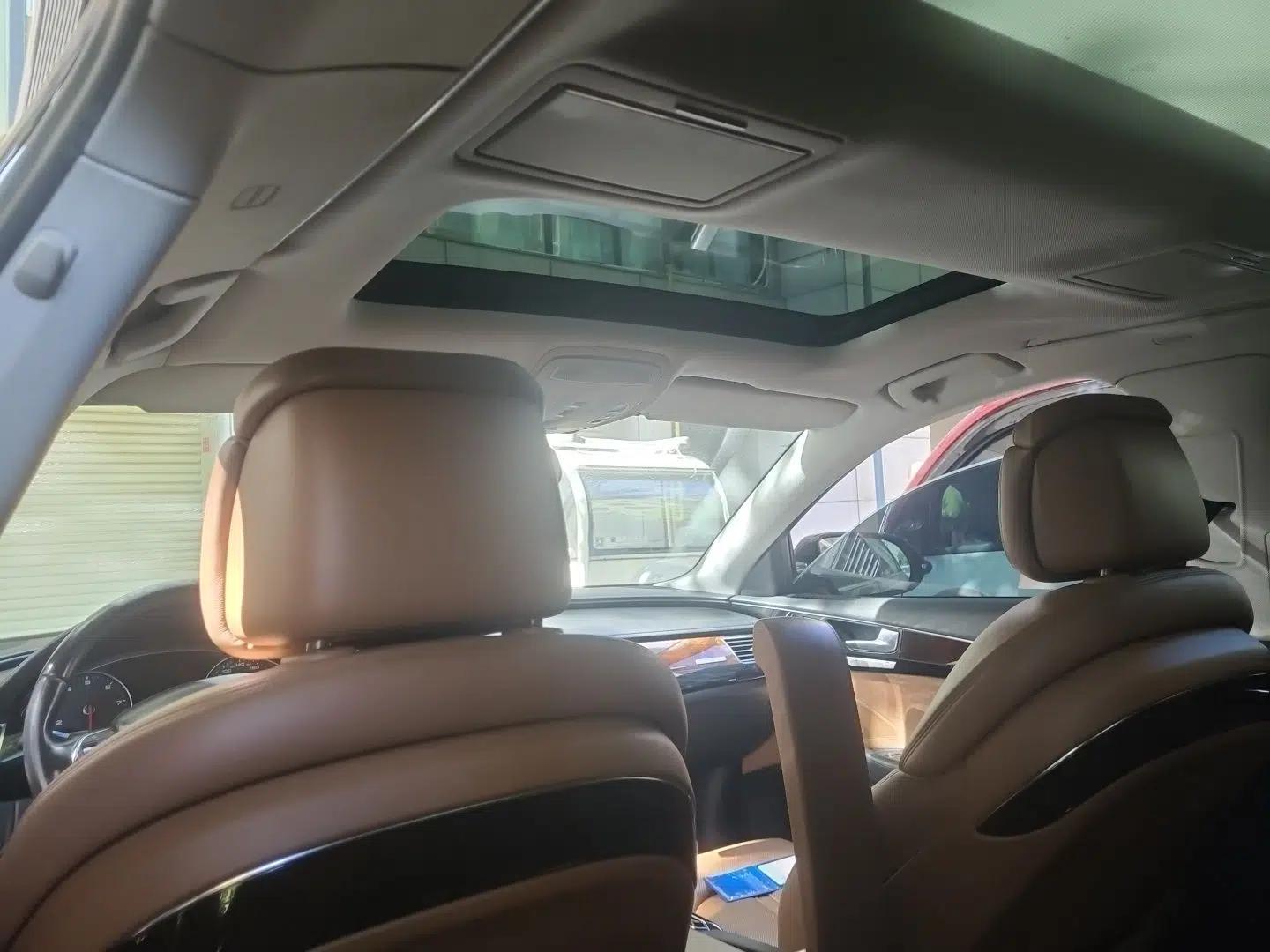 Audi A8 2014 A8L 45 TFSI quattro Luxury Model — миниатюра 18