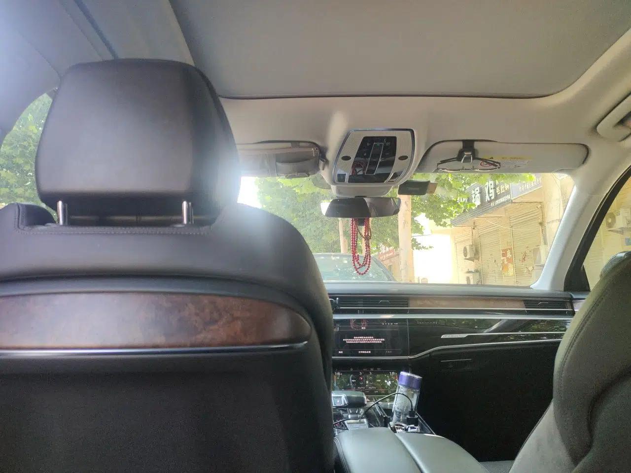 Audi A8 2021 A8L 50 TFSI quattro Luxury Model — миниатюра 18