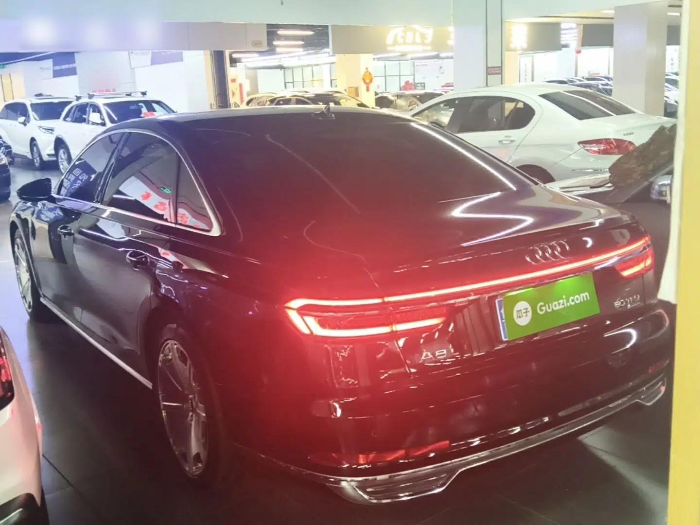 Audi A8 2021 A8L 50 TFSI quattro Comfort Model — миниатюра 13