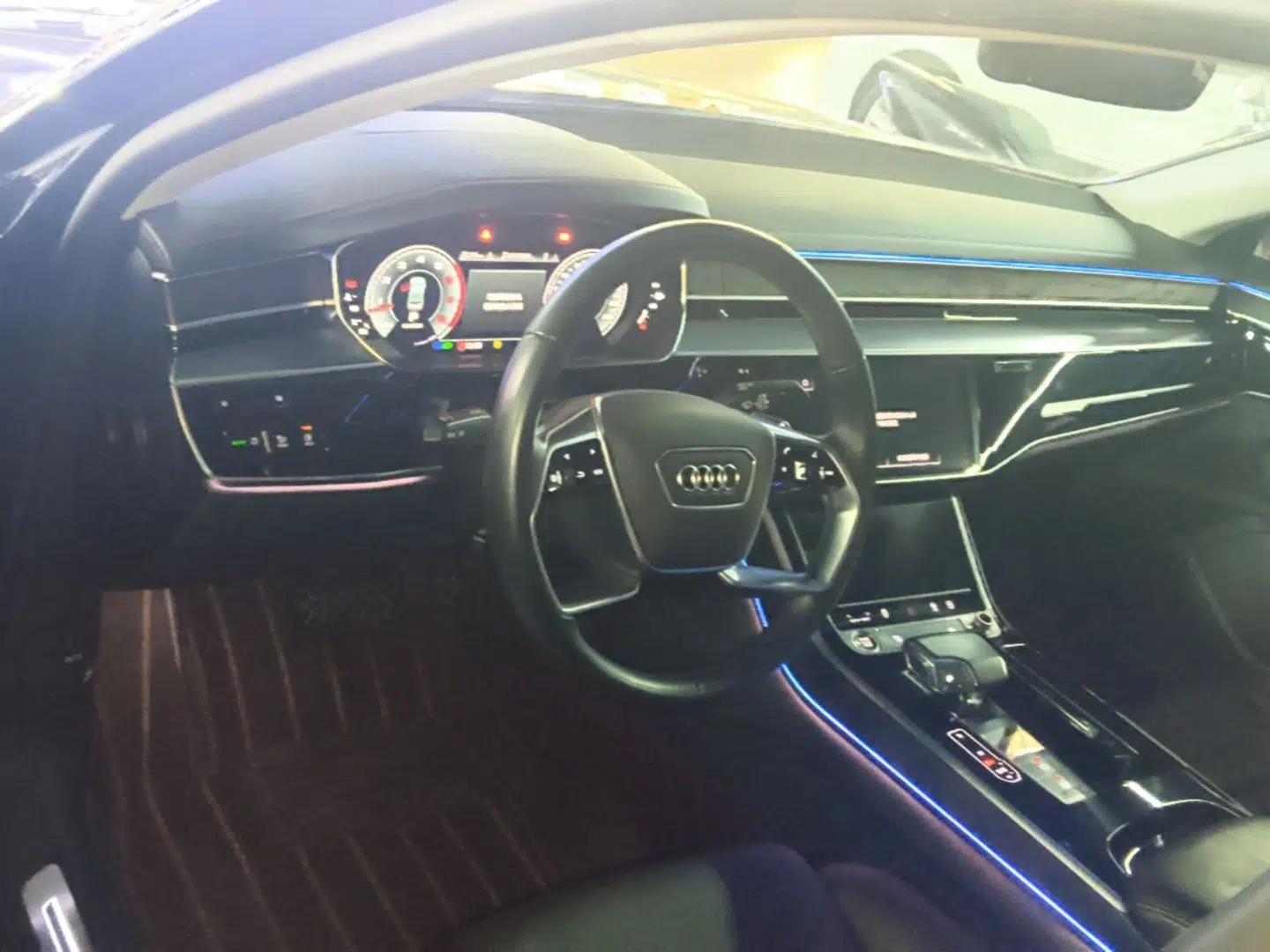 Audi A8 2021 A8L 50 TFSI quattro Comfort Model — миниатюра 17