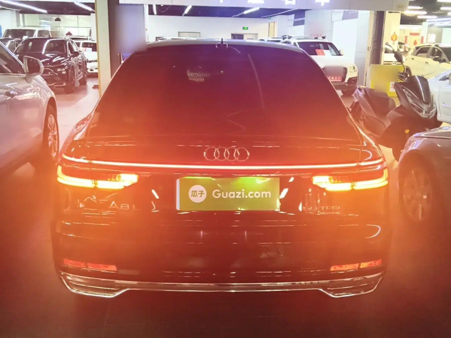 Audi A8 2021 A8L 50 TFSI quattro Comfort Model — миниатюра 5