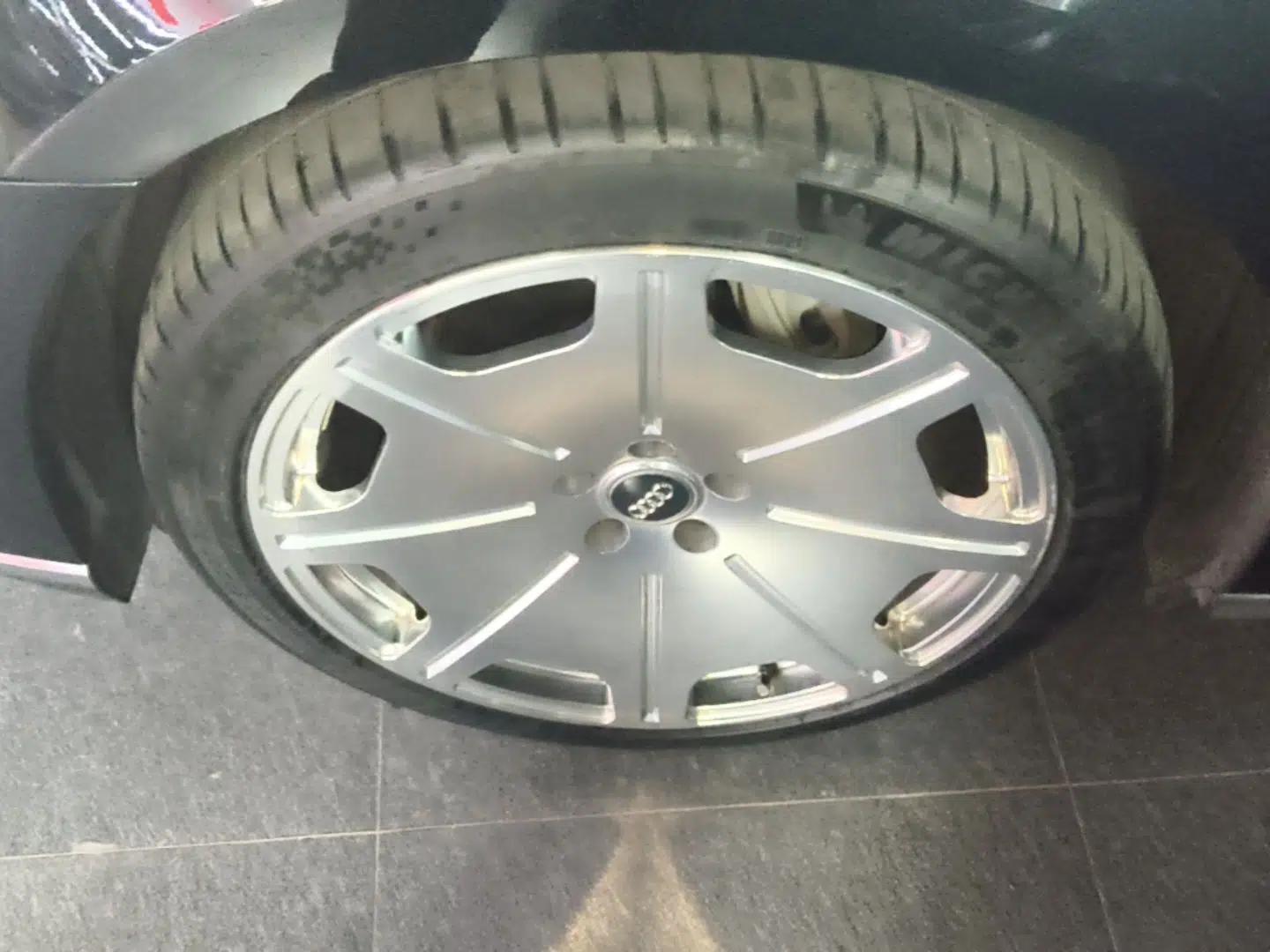 Audi A8 2021 A8L 50 TFSI quattro Comfort Model — миниатюра 10