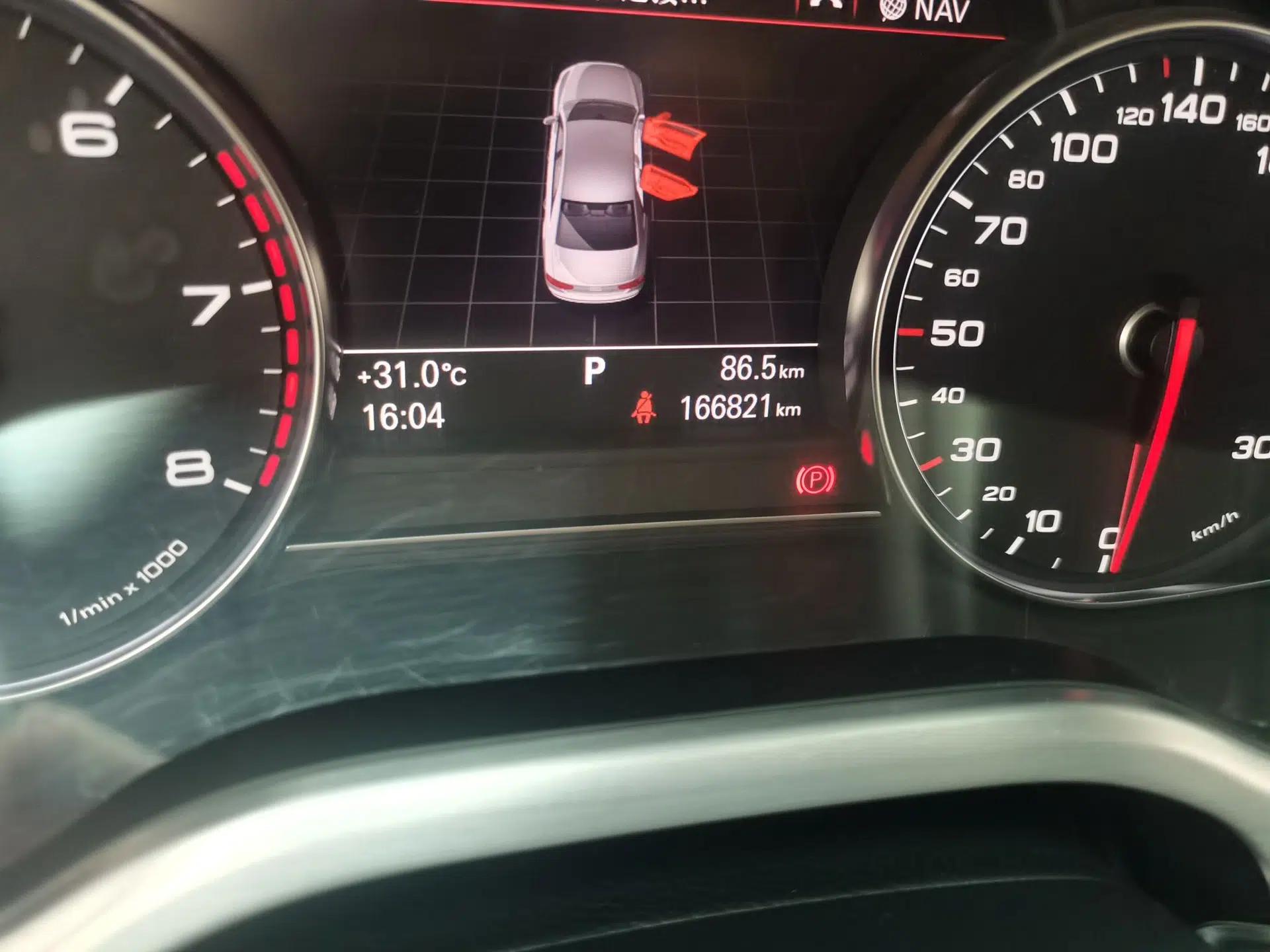 Audi A8 2011 A8L 3.0 TFSI quattro Luxury Edition (213kW) — миниатюра 12