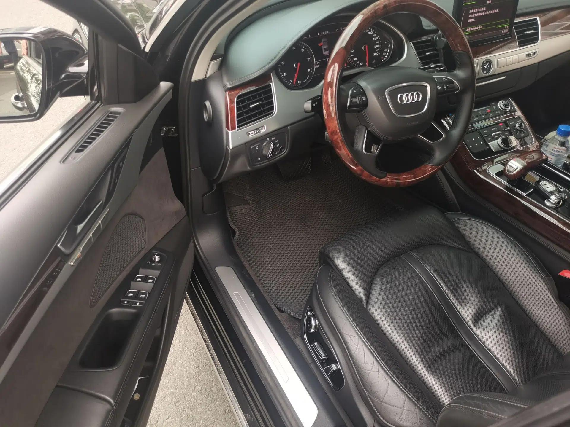 Audi A8 2011 A8L 3.0 TFSI quattro Luxury Edition (213kW) — миниатюра 16