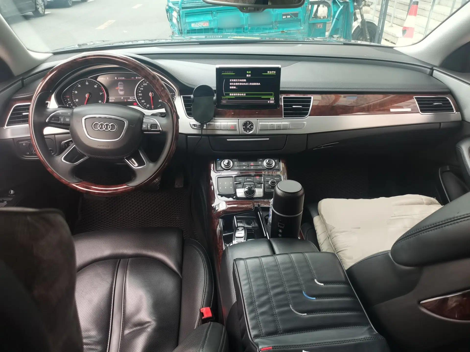 Audi A8 2011 A8L 3.0 TFSI quattro Luxury Edition (213kW) — миниатюра 9
