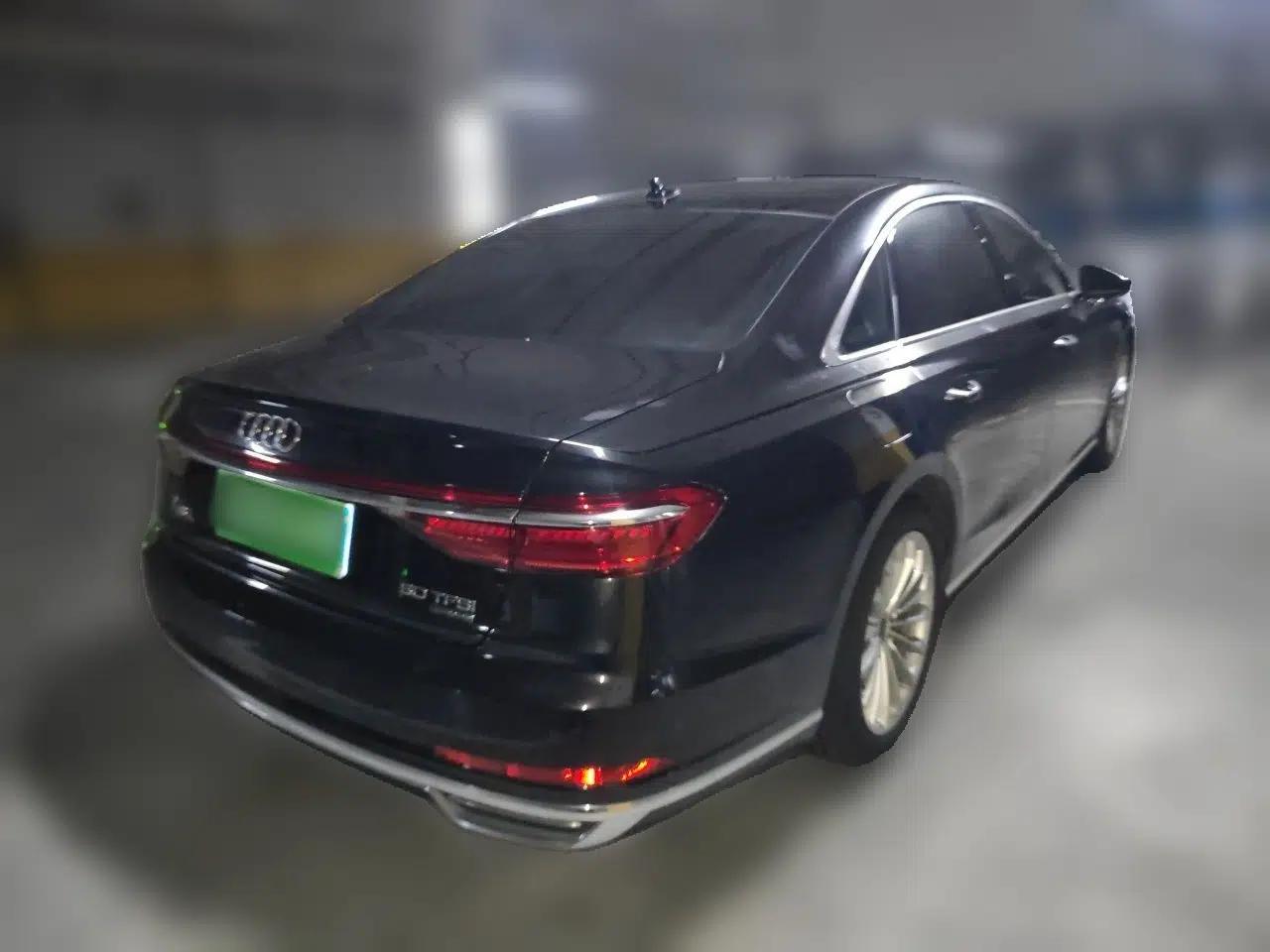 Audi A8 2021 A8L 50 TFSI quattro Comfort Model — миниатюра 6